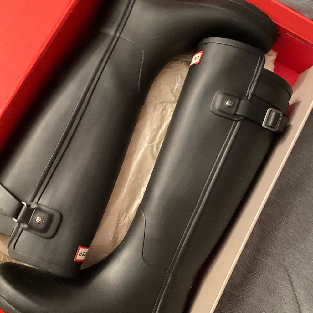 Hunter Black Rainboots